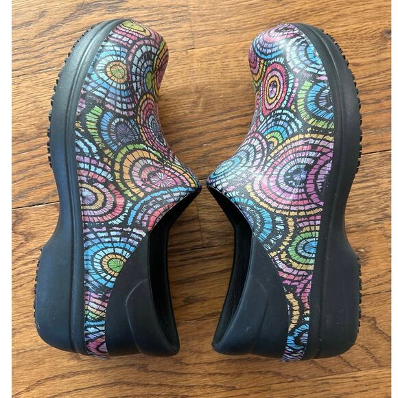 Crocs Neria Pro II Clogs Sz 6 Mules Nurse Work Dual Comfort Multicolor Non Slip - Picture 6 of 8